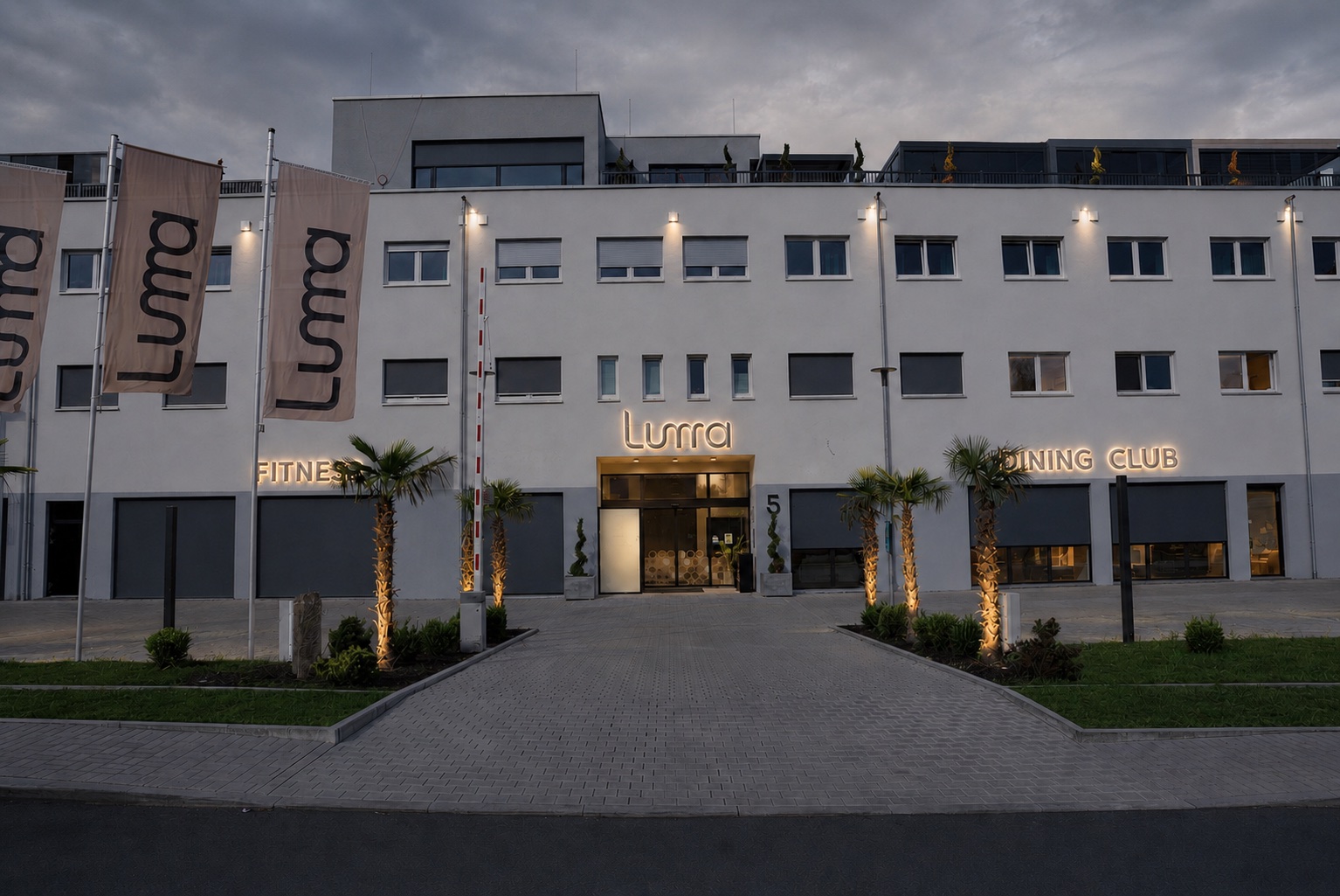 Luma Hotel in Fulda bei Dämmerung